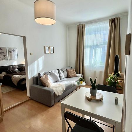 Apartment Caroline - Old Town, Ac Bratislava Exteriér fotografie