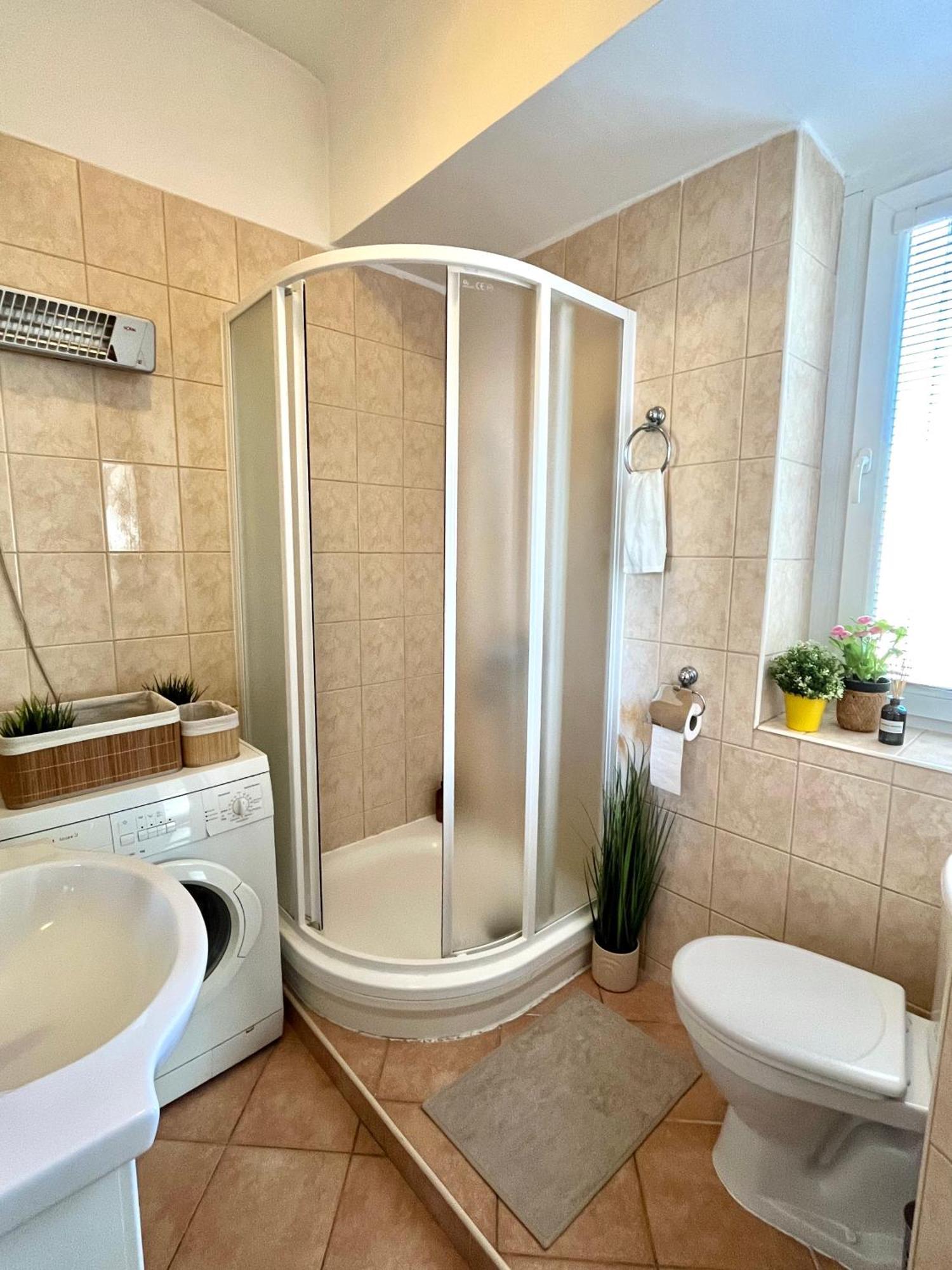 Apartment Caroline - Old Town, Ac Bratislava Exteriér fotografie