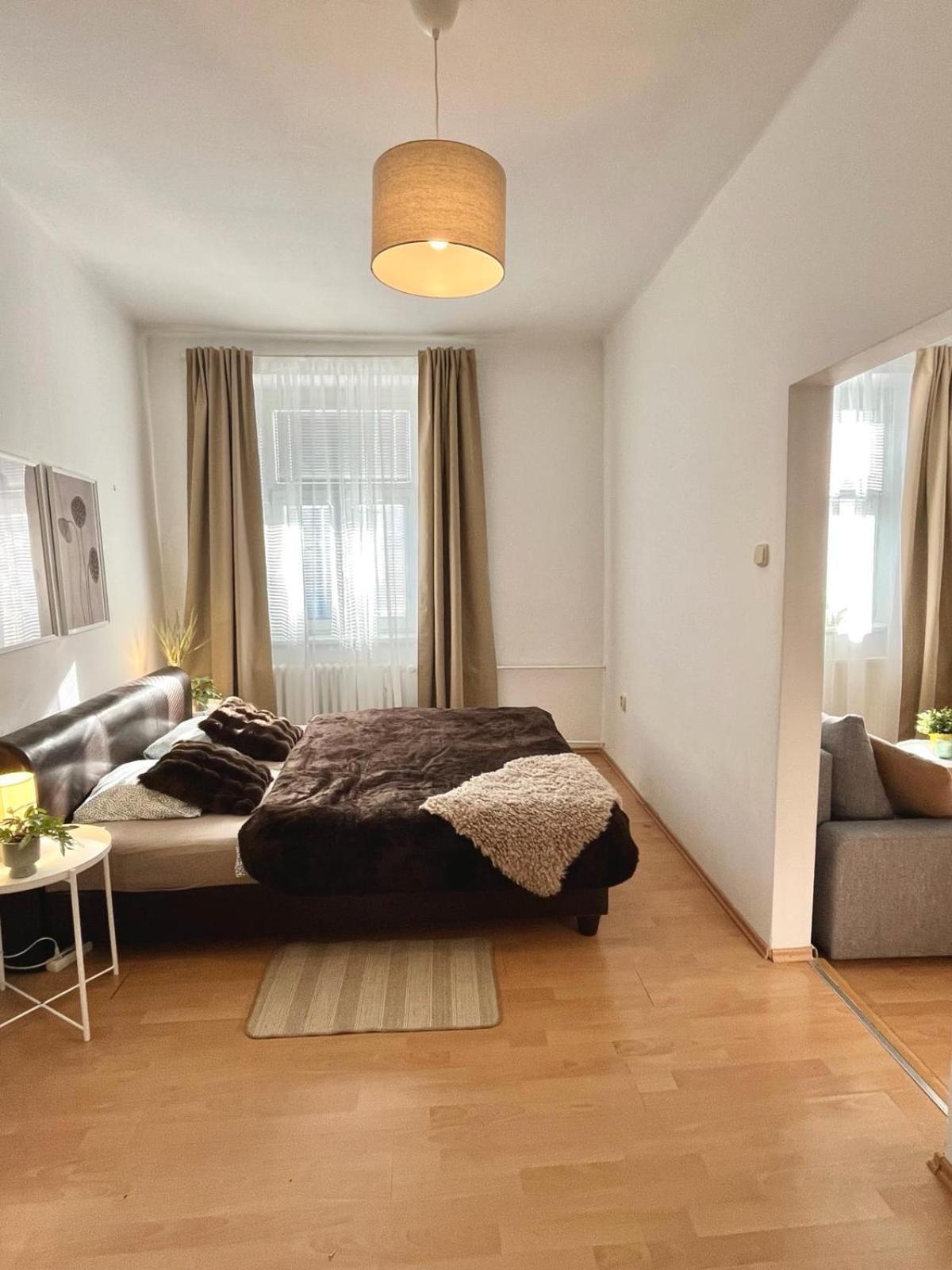 Apartment Caroline - Old Town, Ac Bratislava Exteriér fotografie